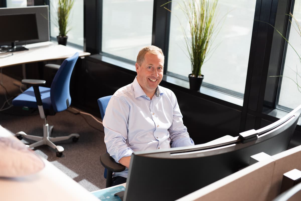 Jakob Hæhre Krogsrud Mann ved PC