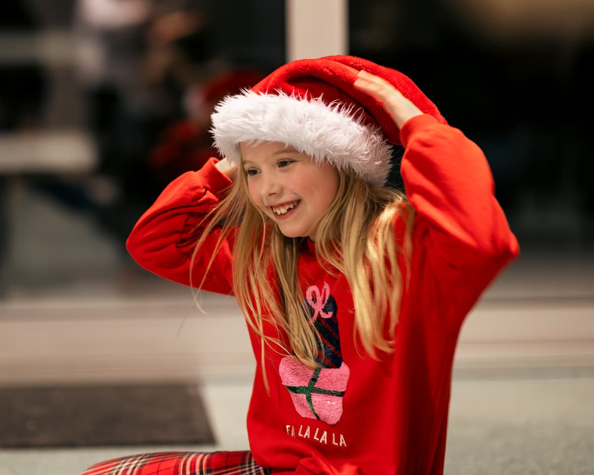 Nissejenta Aria Gjett om Aria ble fornøyd da hun fant mandelen i grøten!