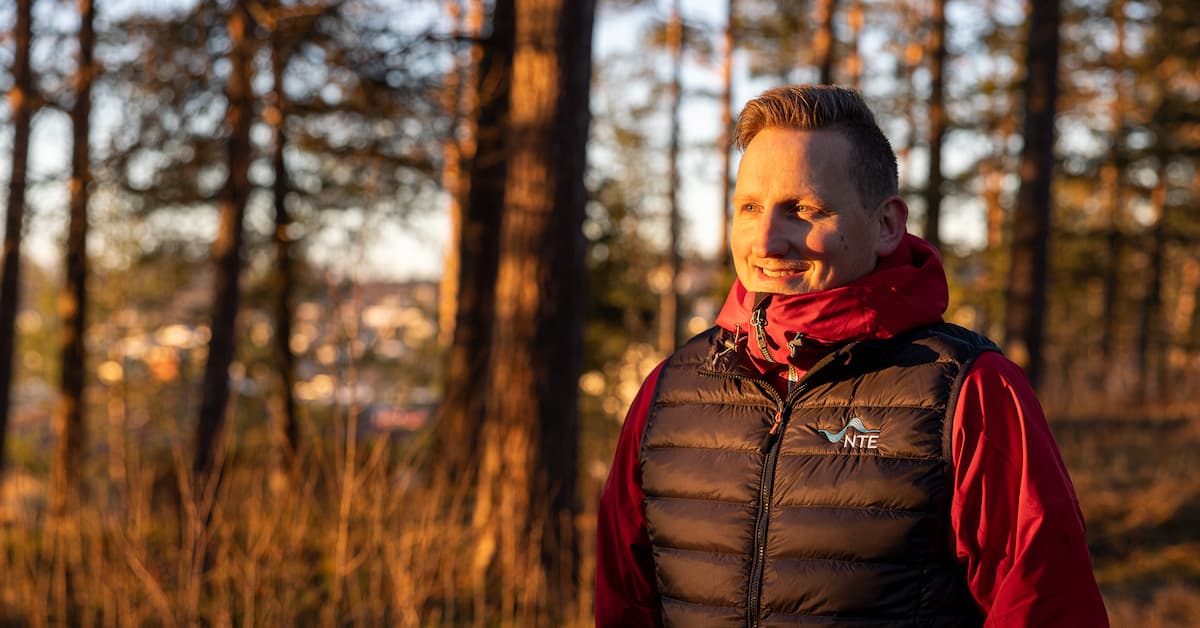 stian Smilende mann i naturen