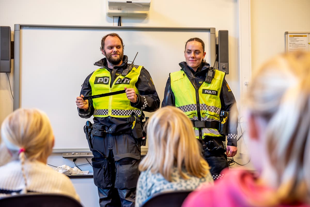 Politiet i Trøndelag NTE, Trygg Trafikk og politiet i Trøndelag har samarbeidet i mange år om å gi førsteklassinger reflekser i anledning Refleksens dag som markeres den tredje torsdagen i oktober.