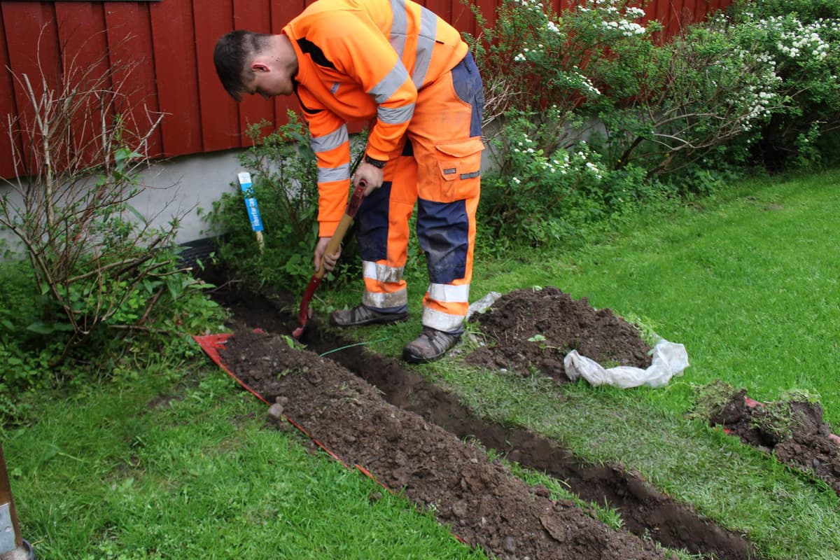 Kunden graver selv kabelgrøft for fiberkabel Kunden graver selv kabelgrøft for fiberkabel