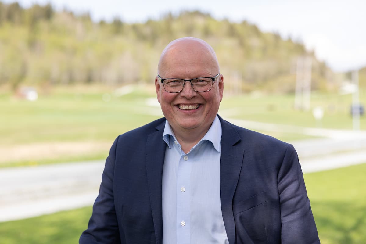 bilde 3 Smilende mann