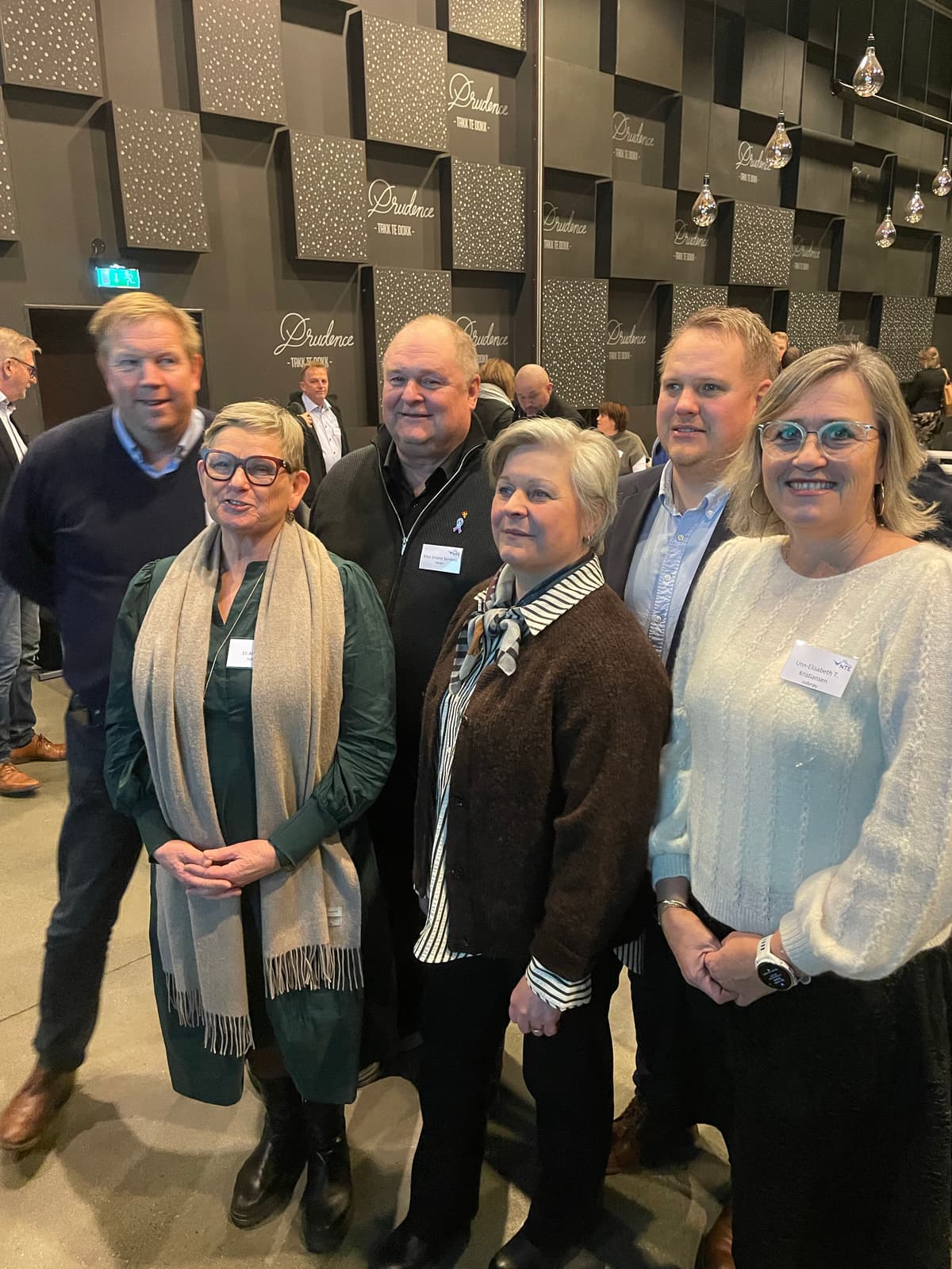 Det nye arbeidsutvalget, som skal sitte frem til 2026. Det nye arbeidsutvalget, som skal sitte frem til 2026, består av følgende seks ordførere.
Eli Arnstad (Sp, Stjørdal) – Leder, Amund Hellesø (Ap, Nærøysund), Elisabeth Bjørhusdal (H, Namsskogan), Unn-Elisabeth Tronstad Kristiansen (Ap, Inderøy), Knut Snorre Sandnes (H, Verdal) og Gjøran Sandvik (Sp, Meråker)