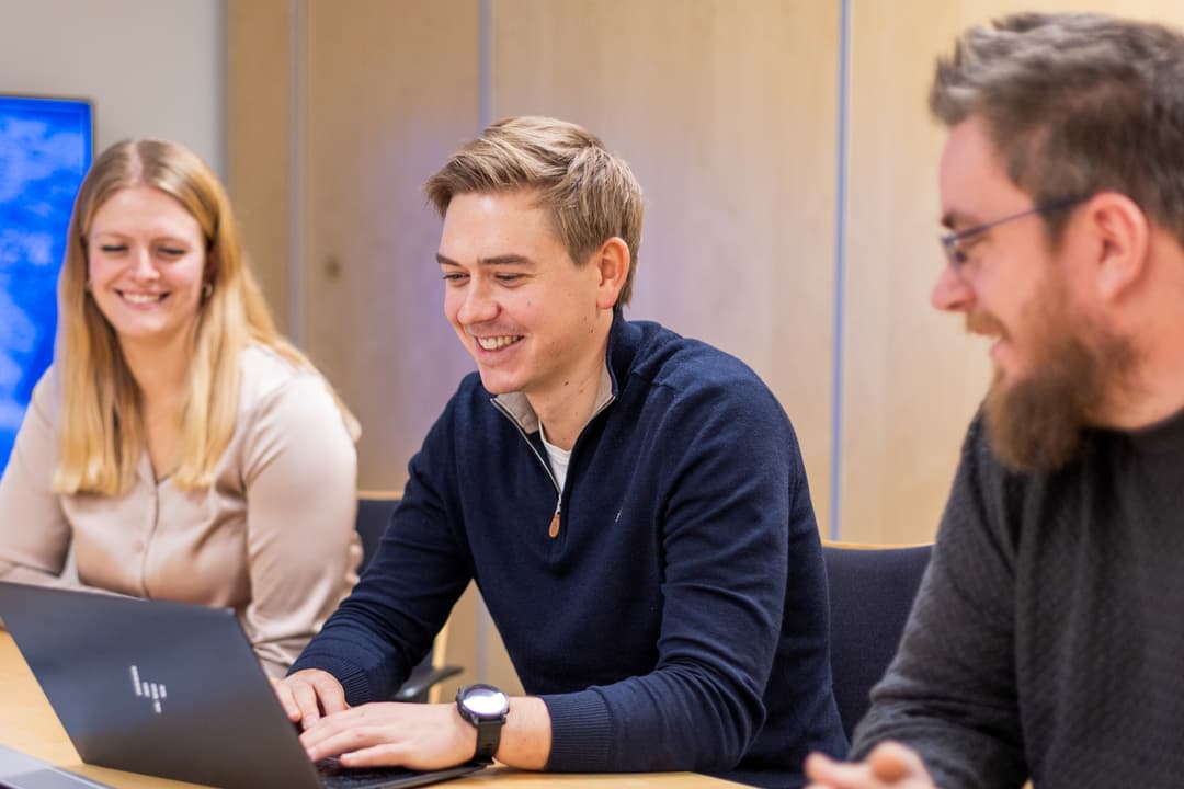 Karen M Husby, Jørgen Stubbe og Ole Kristian Følstad i møtet Karen M Husby, Jørgen Stubbe og Ole Kristian Følstad i møtet