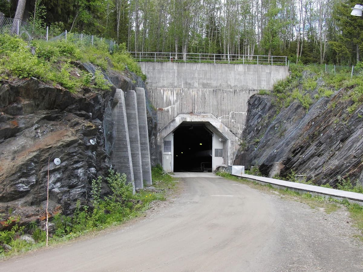 inngangsport til Linvasselv kraftverk inngangsport til Linvasselv kraftverk